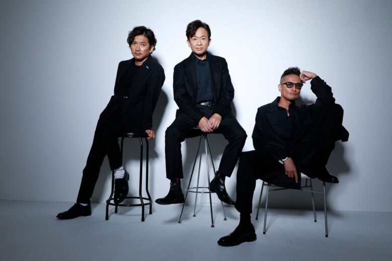 TOKIOの松岡さん、城島さん、国分さんのスリーショット写真